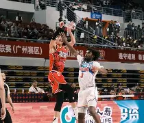 包含广州主场对战苏宁，争取追赶领先的词条